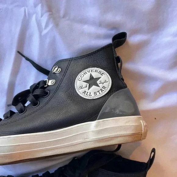 Leather Converse All Stars - Size 9.5 - Picture 4 of 5